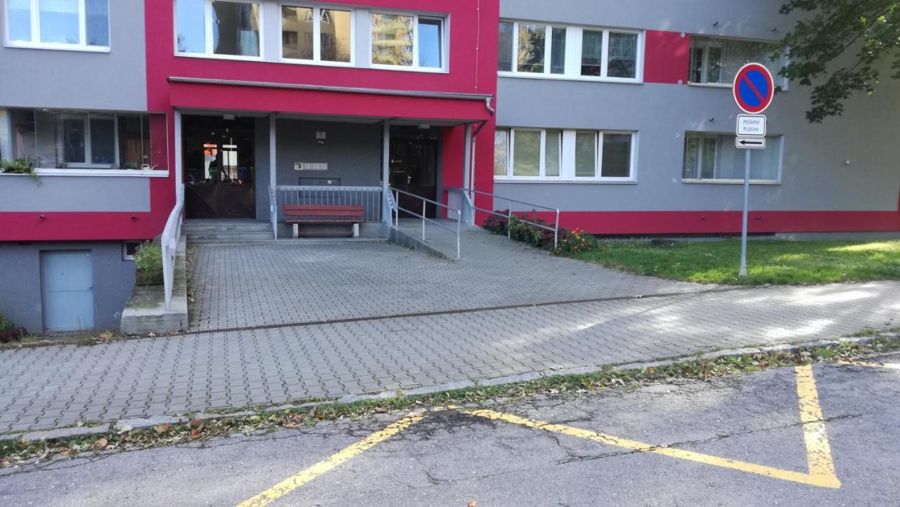 Flat2 For 2 People, Wifi Apartman Ostrava Kültér fotó