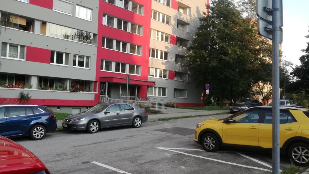 Flat2 For 2 People, Wifi Apartman Ostrava Kültér fotó